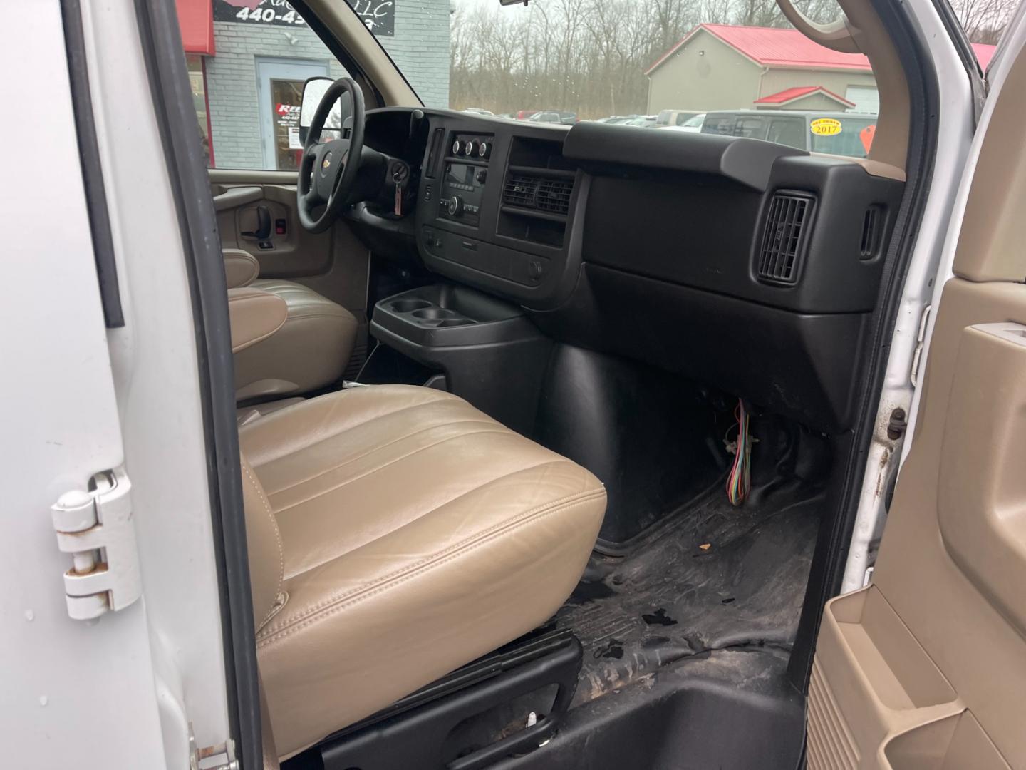 2014 White /Neutral Chevrolet Express 1500 AWD Cargo (1GCSHAF4XE1) with an 5.3L V8 OHV 16V FFV engine, 4-Speed Automatic transmission, located at 547 E. Main St., Orwell, OH, 44076, (440) 437-5893, 41.535435, -80.847855 - Photo#36